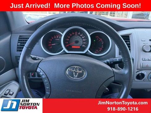 Used 2008 Toyota Tacoma PreRunner image 14