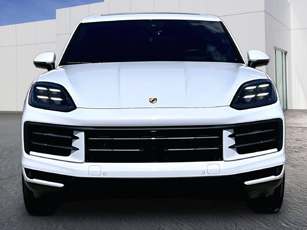 Certified 2026 Porsche Cayenne AWD/4WD image 10