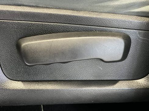 Used 2018 RAM 2500 Tradesman w/ Chrome Appearance Group image 14