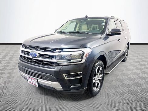 Certified 2022 Ford Expedition Max Limited RWD image 3