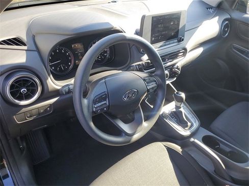 Used 2023 Hyundai Kona SEL image 9