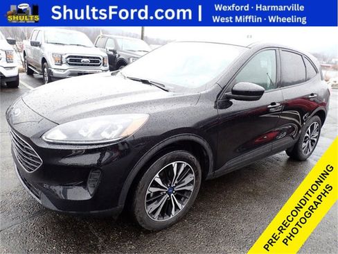 Used 2022 Ford Escape SE w/ SE Sport Appearance Package image 1