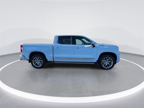 New 2026 Chevrolet Silverado 1500 High Country image 9