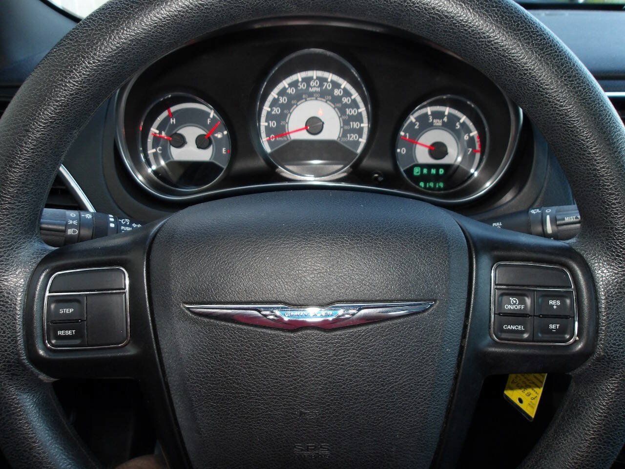 Used 2013 Chrysler 200 LX FWD image 15