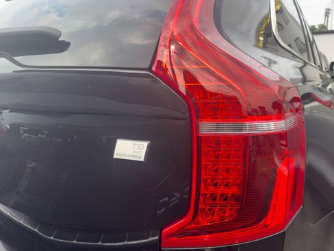 Certified 2023 Volvo XC90 T8 Plus image 5