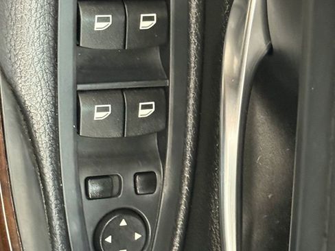 Used 2013 BMW 328i xDrive Sedan AWD/4WD image 25
