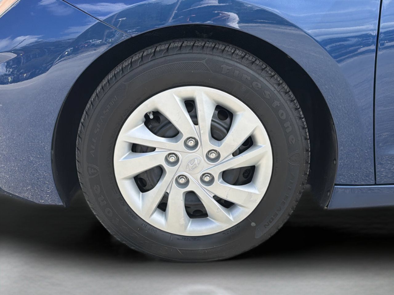 Used 2020 Hyundai Elantra SE FWD image 30