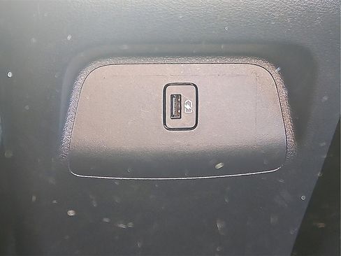 Used 2023 Nissan Sentra SV image 16