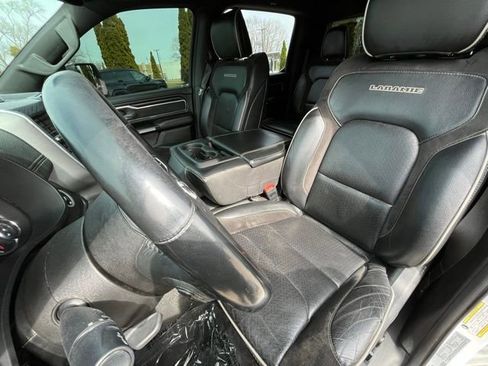 Used 2023 RAM 1500 Laramie AWD/4WD image 19