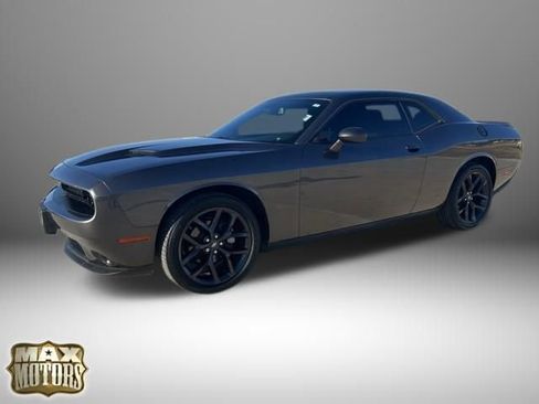 Used 2023 Dodge Challenger SXT w/ Blacktop Package image 4