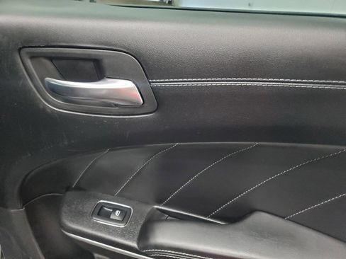 Used 2019 Dodge Charger SXT w/ Plus Group RWD image 18