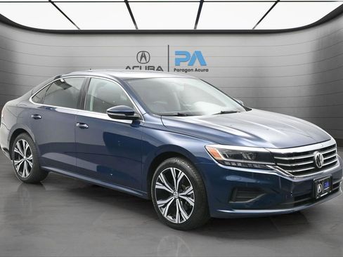 Used 2022 Volkswagen Passat 2.0T SE image 24