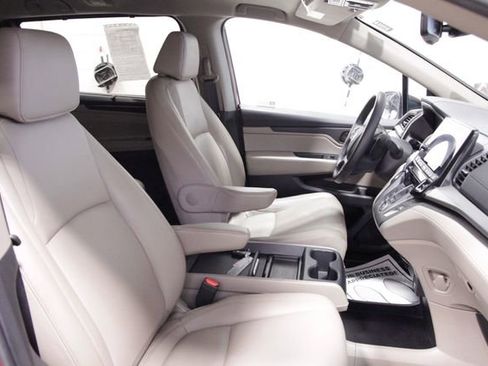 Certified 2024 Honda Odyssey EX-L image 14
