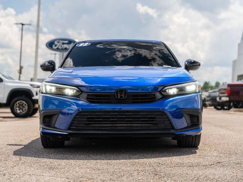 Used 2022 Honda Civic Sport image 2