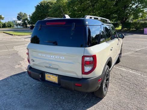 Used 2025 Ford Bronco Sport Outer Banks w/ Outer Banks Tech Package+ AWD/4WD image 10
