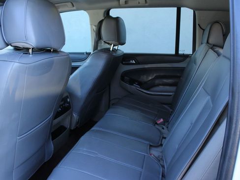 Used 2018 Chevrolet Suburban LS w/ All-Season Package image 14