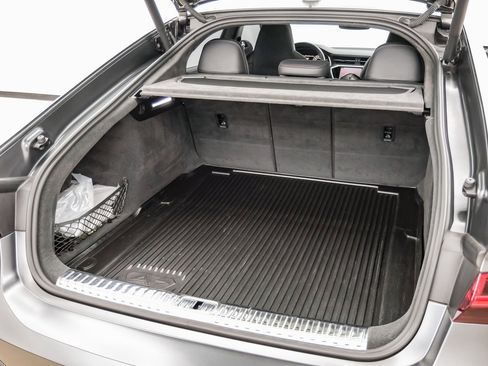 Used 2021 Audi RS 7 Sportback w/ Carbon Optic Package image 79