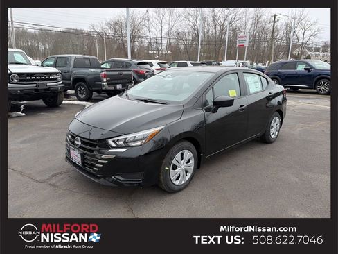 New 2025 Nissan Versa S w/ Trunk Package FWD image 1
