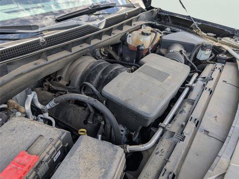 Used 2023 GMC Yukon SLT RWD image 38