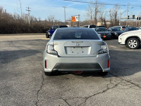 Used 2014 Scion tC Hatchback Coupe 2D image 5