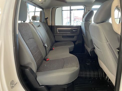 Used 2018 RAM 1500 Big Horn image 30