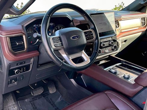 Used 2024 Ford Expedition Max Limited image 14