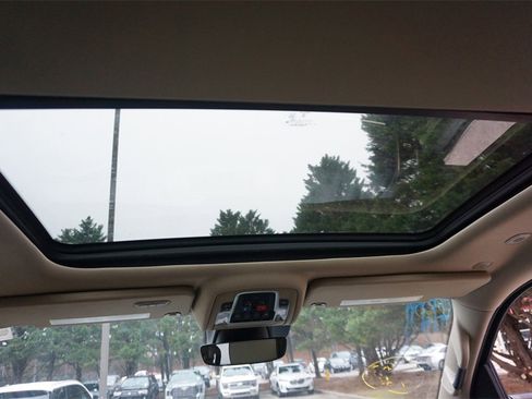 Used 2020 RAM 1500 Limited image 16