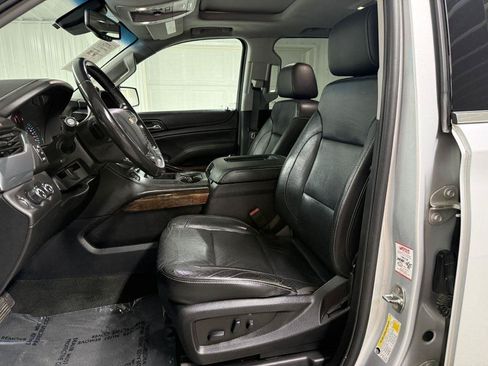 Used 2018 Chevrolet Suburban LT AWD/4WD image 14
