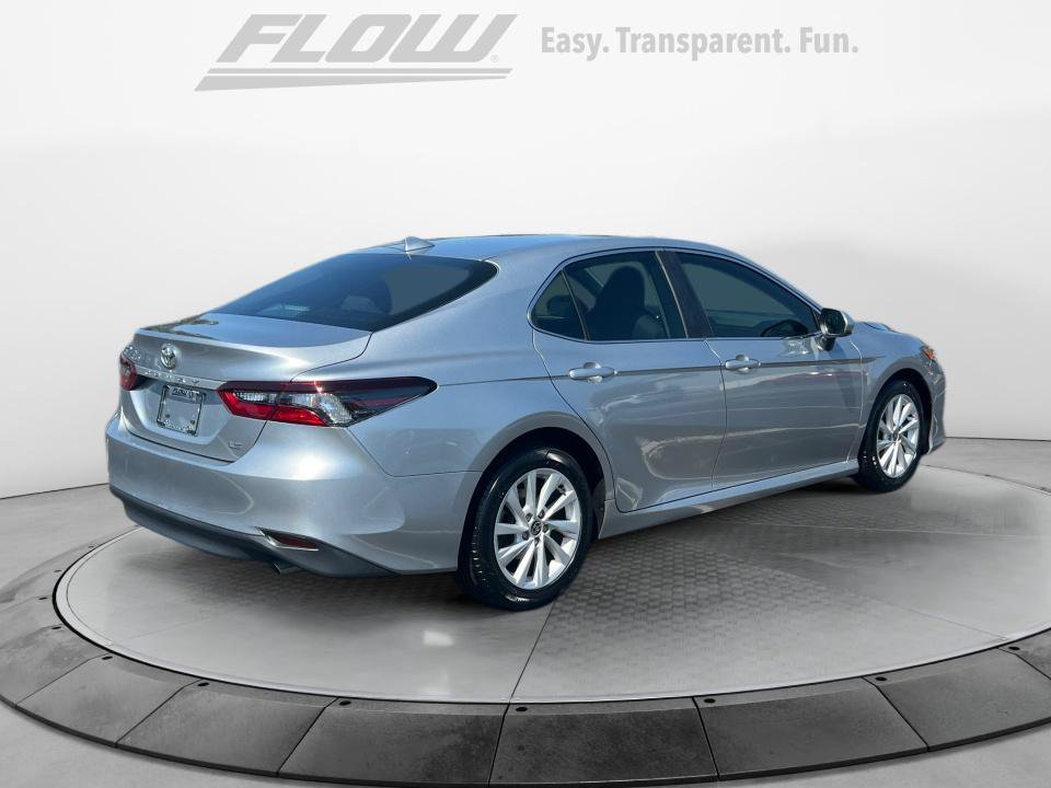 Used 2022 Toyota Camry LE FWD image 9
