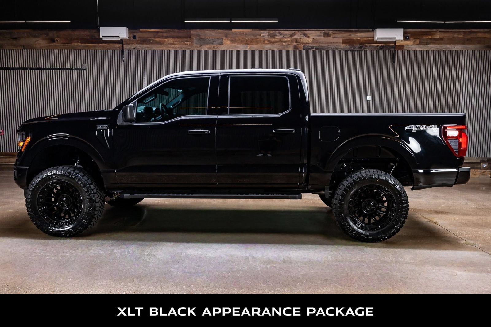Used 2026 Ford F150 XLT w/ XLT Black Appearance Package AWD/4WD image 6