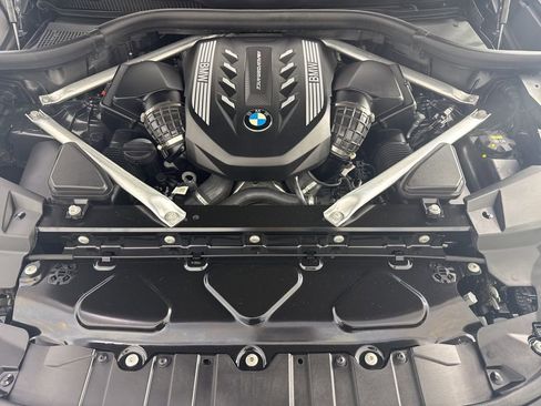 Used 2023 BMW X5 M50i w/ Executive Package image 12