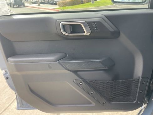 New 2025 Ford Bronco Badlands image 17