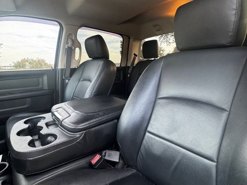 Used 2017 RAM 2500 Tradesman w/ Chrome Appearance Group image 10