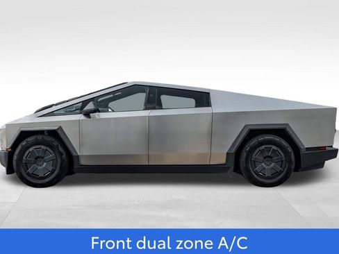 Used 2025 Tesla Cybertruck AWD Crew Cab image 4