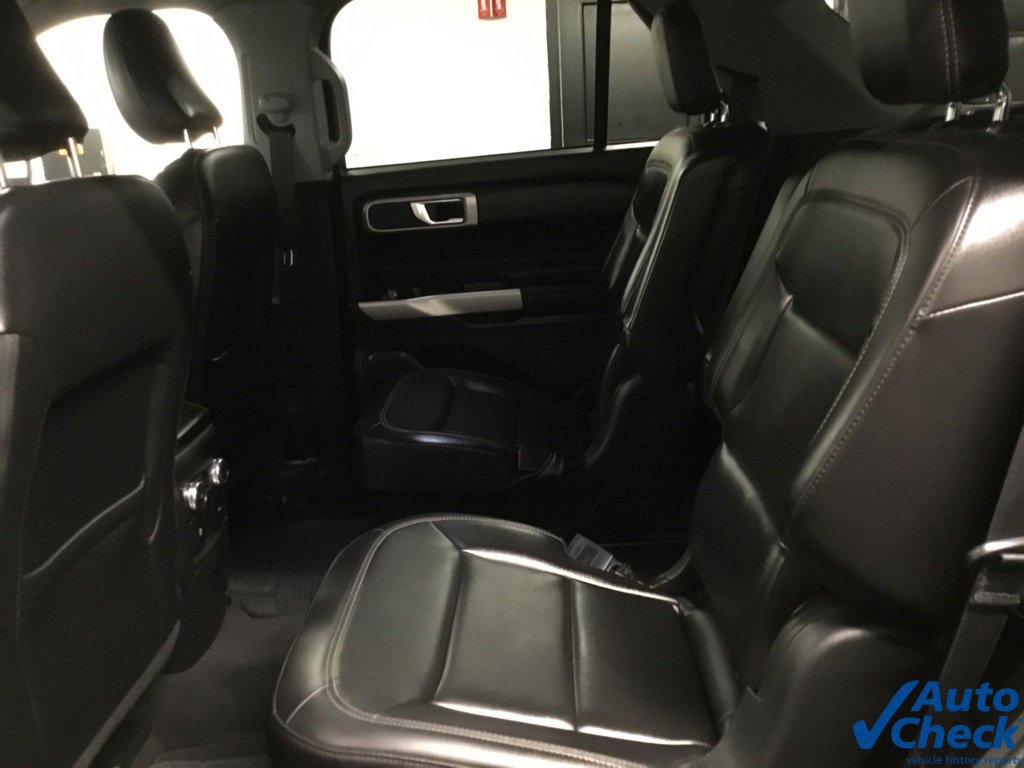 Used 2022 Ford Explorer XLT w/ Equipment Group 202A AWD/4WD image 30