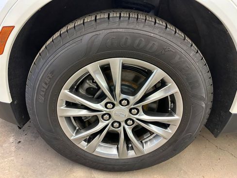 Used 2021 Cadillac XT5 Premium Luxury AWD/4WD image 37