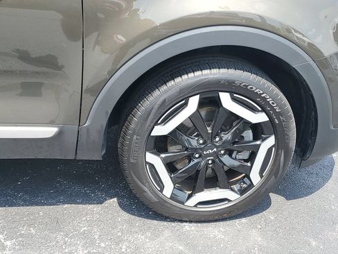 Used 2024 Kia Telluride S w/ S Sunroof Package AWD/4WD image 6
