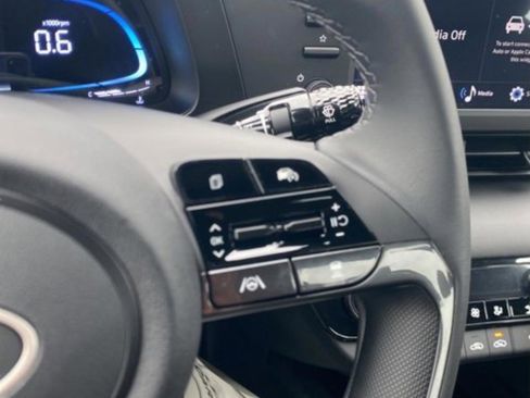 New 2026 Hyundai Elantra SEL Sport FWD image 19