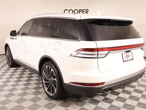 Used 2022 Lincoln Aviator Reserve w/ Equipment Group 201A AWD/4WD image 25