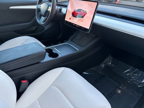 Used 2022 Tesla Model 3 Long Range image 15
