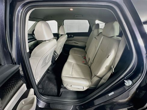 Used 2025 Kia Sorento S AWD/4WD image 27