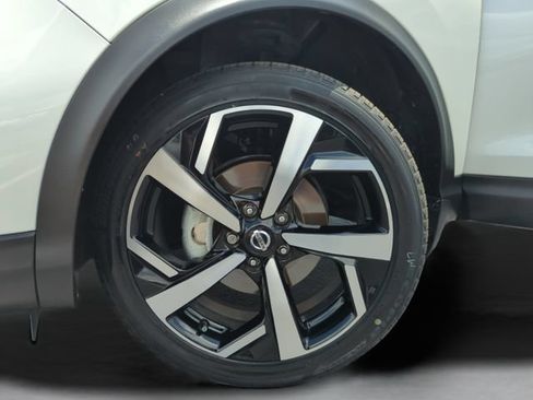 Certified 2021 Nissan Rogue Sport SL w/ Premium Package FWD image 48