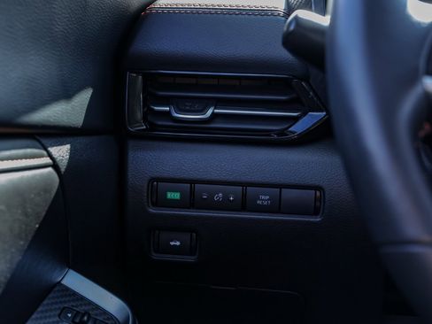 Used 2023 Nissan Sentra SR w/ SR Premium Package image 34