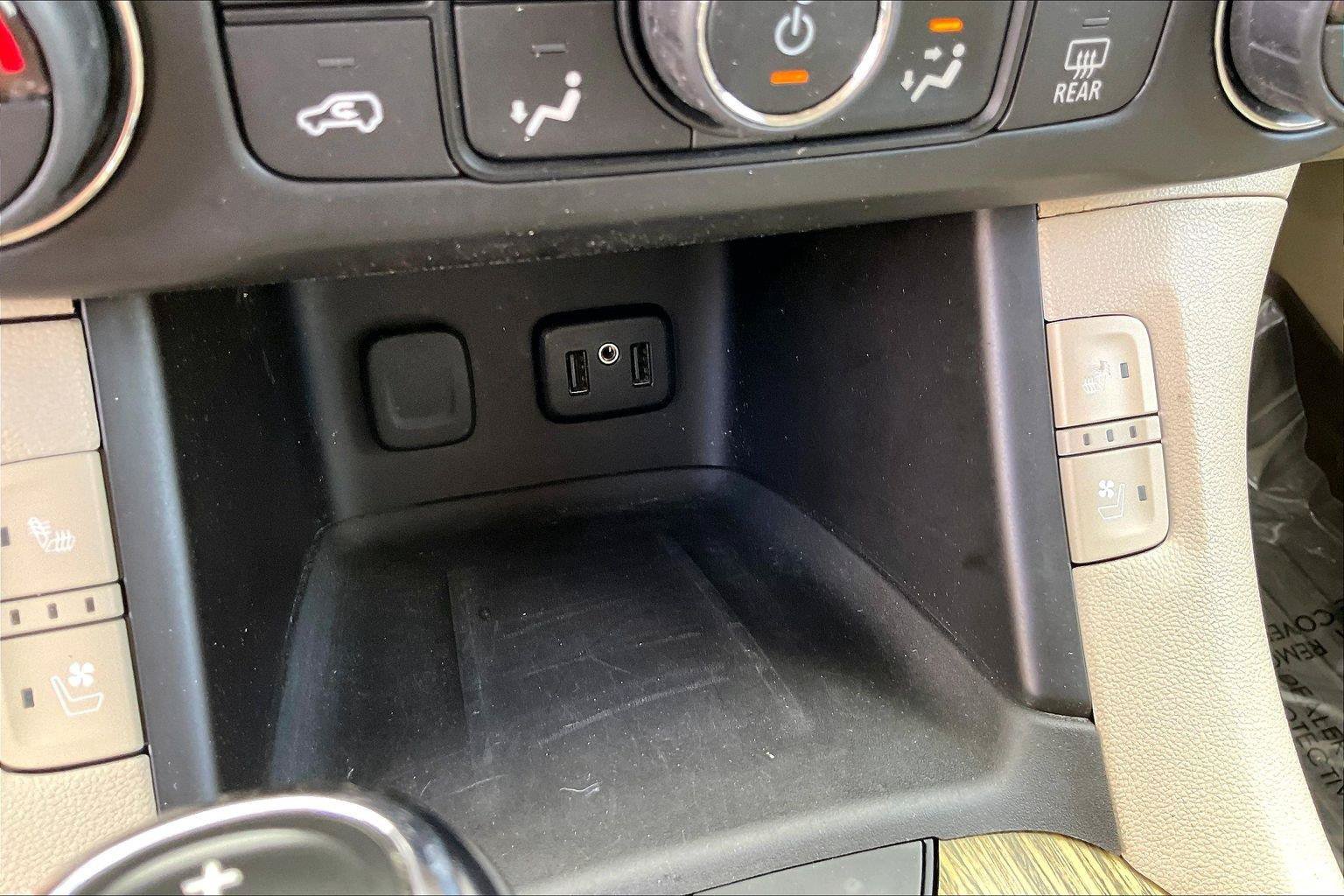 Used 2019 GMC Acadia Denali w/ Technology Package AWD/4WD image 36
