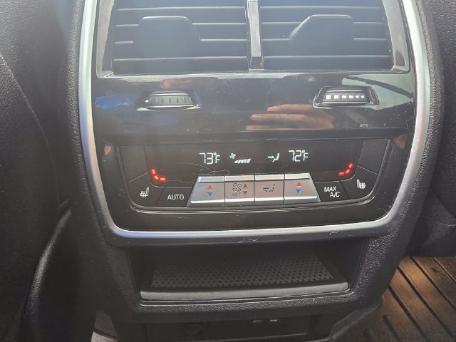 Used 2024 BMW X5 xDrive50e AWD/4WD image 14