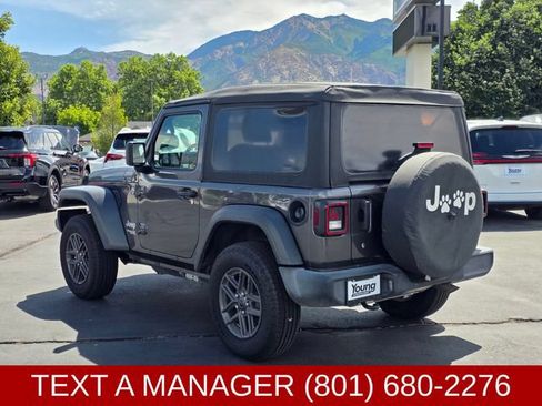 Used 2020 Jeep Wrangler Sport AWD/4WD image 5