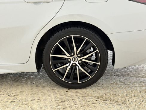 Used 2023 Toyota Camry SE FWD image 12