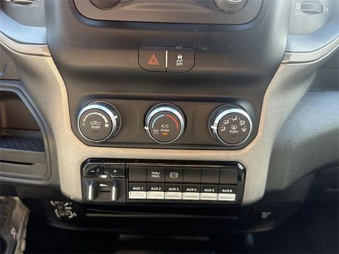 Used 2022 RAM 2500 Tradesman w/ Chrome Appearance Group image 18