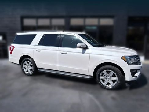 Used 2019 Ford Expedition Max XLT w/ Equipment Group 202A image 7