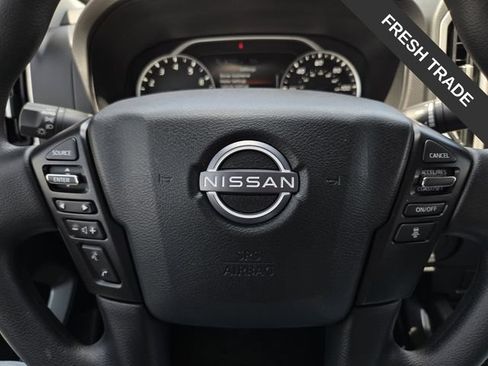 Used 2025 Nissan Frontier SV RWD image 23